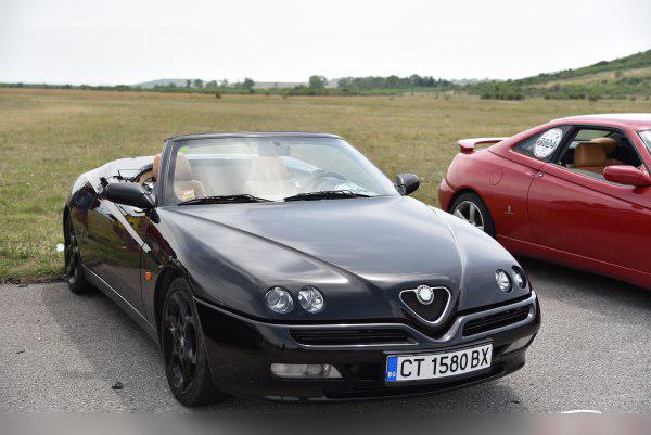1995 Alfa Romeo Spider (916) cover