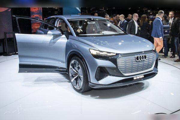 2019 Audi Q4 e-tron Concept cover