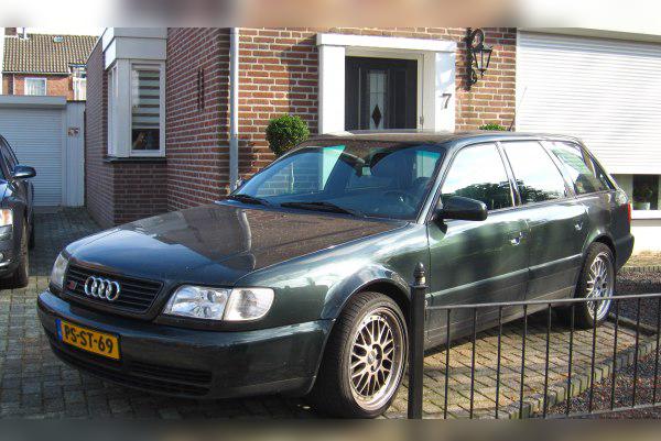 1994 Audi S6 Avant (4A,C4) cover