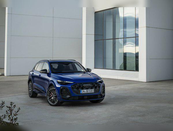 2024 Audi SQ5 III cover
