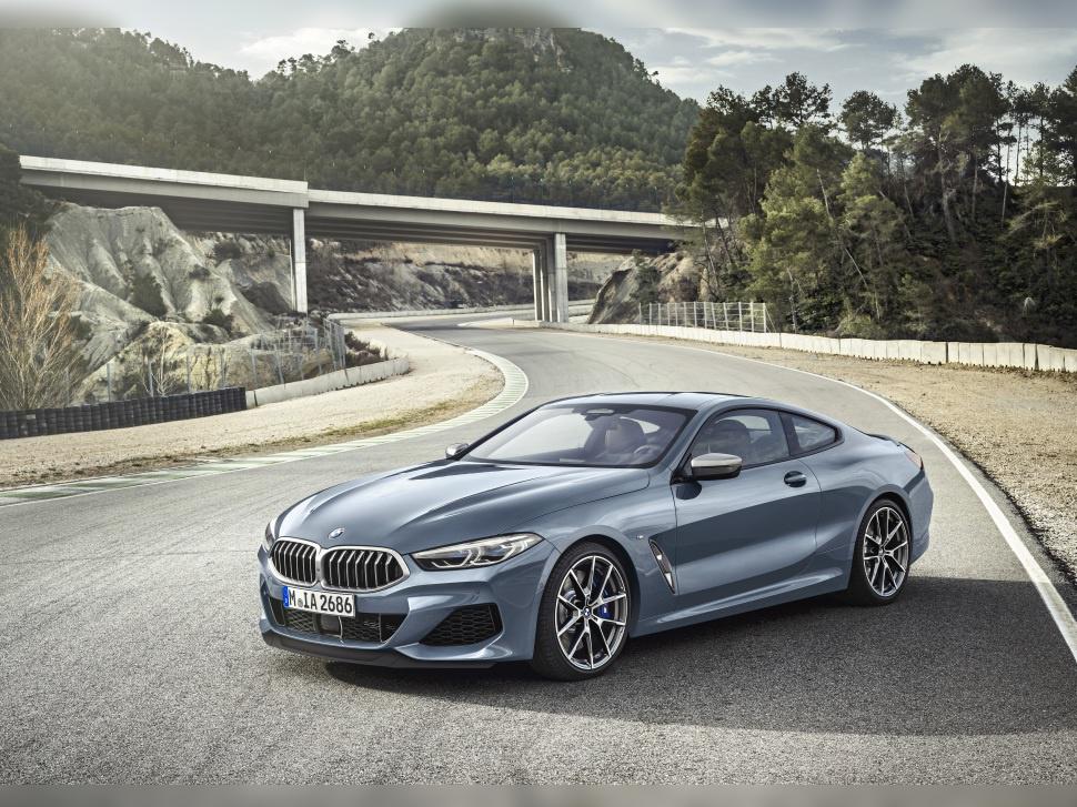 2018 BMW 8 Series (G15) cover