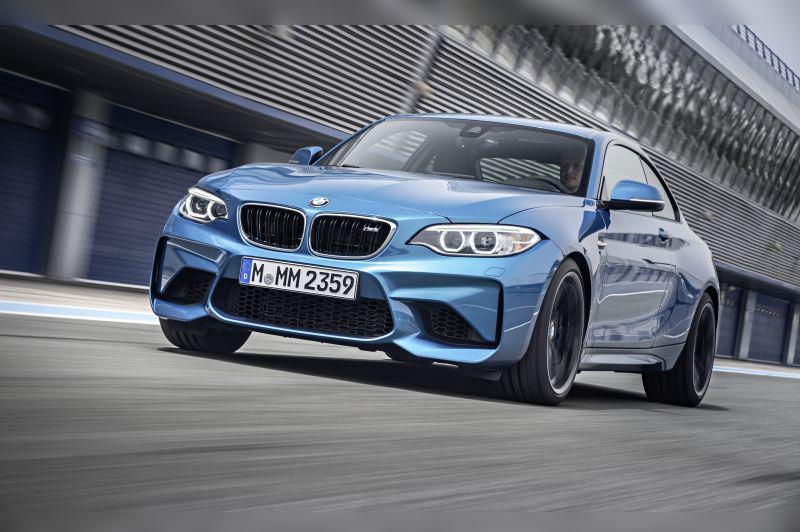 2015 BMW M2 coupe (F87) cover