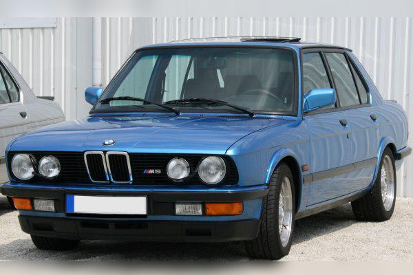 1985 BMW M5 (E28) cover