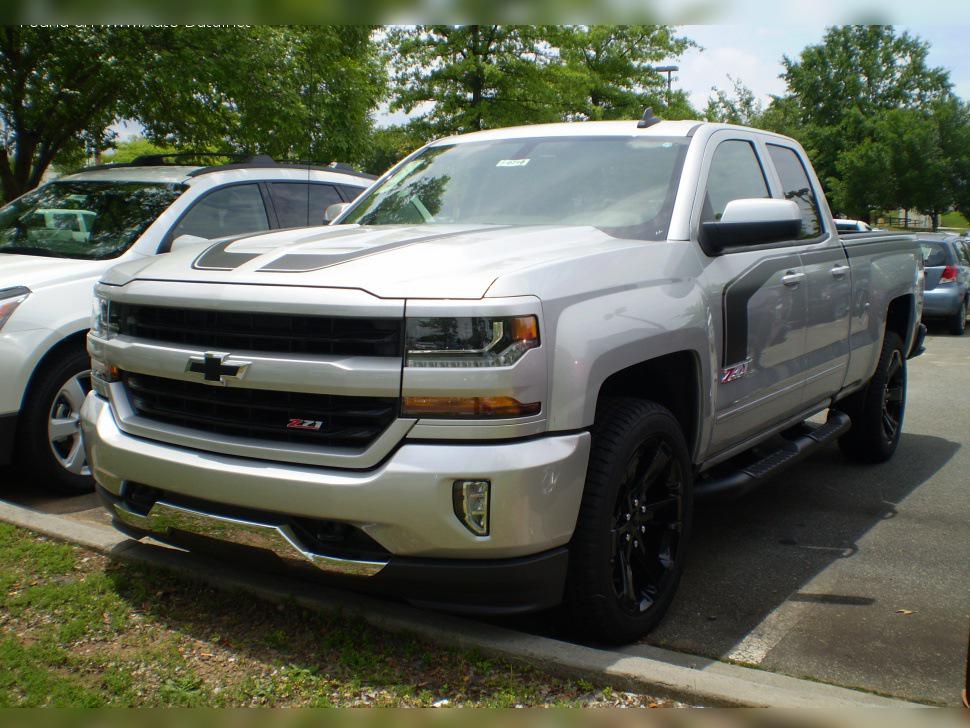 2016 Chevrolet Silverado 1500 III (facelift 2016) Double Cab Standard Box cover