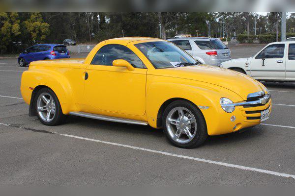 2003 Chevrolet SSR cover