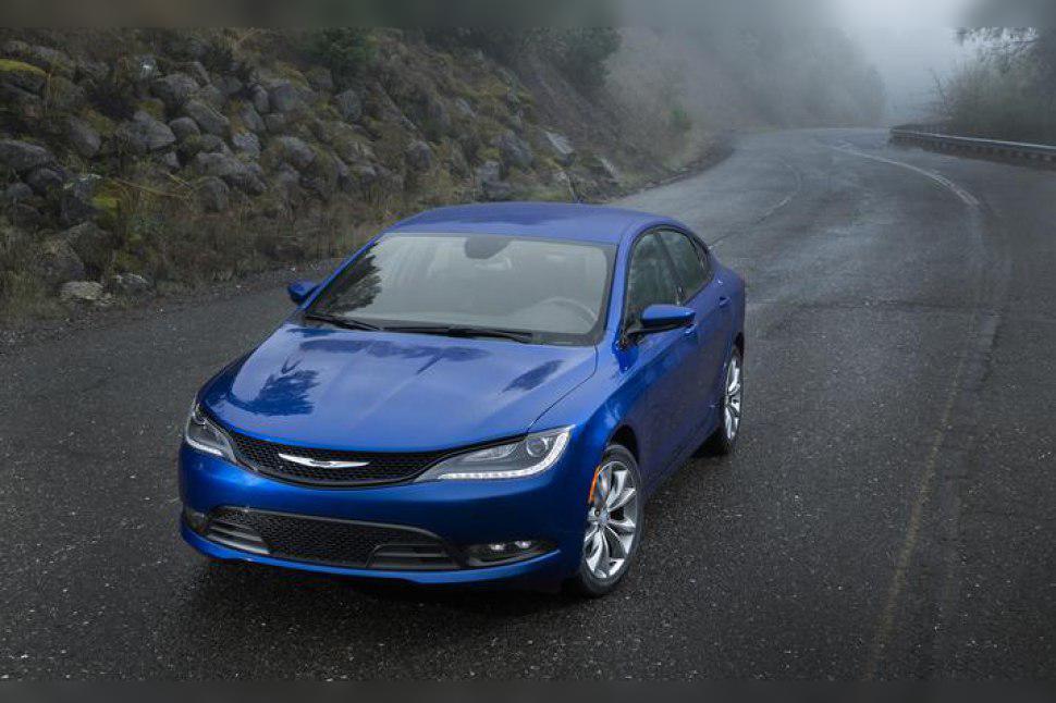 2015 Chrysler 200 II cover
