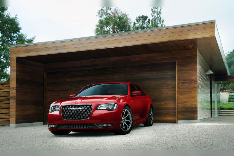 2015 Chrysler 300 II (facelift 2015) cover