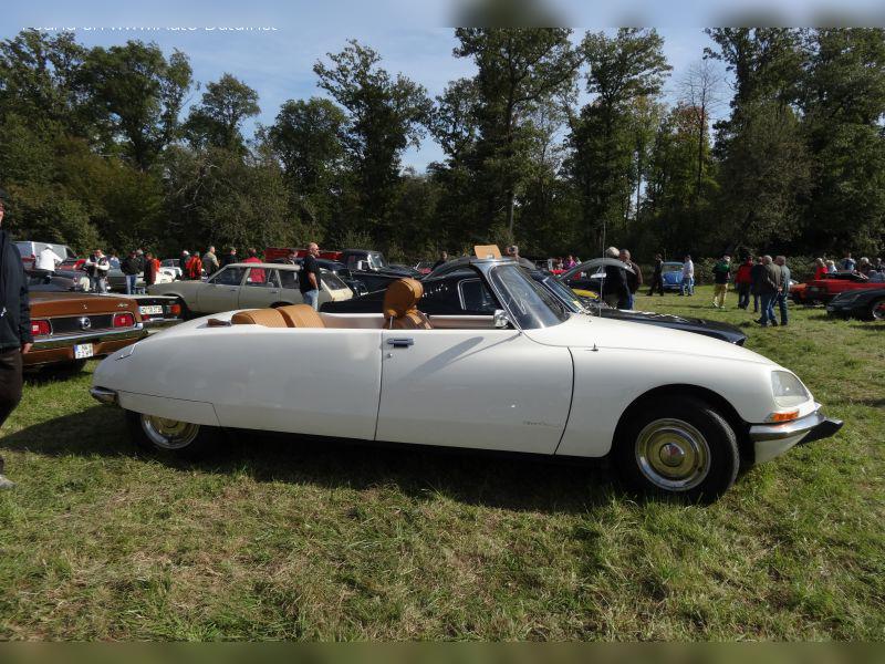 1968 Citroen DS III Cabriolet Chapron cover