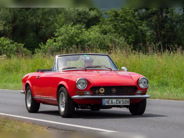 1966 Fiat 124 Spider cover