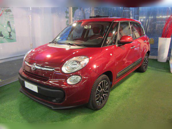 2012 Fiat 500L cover