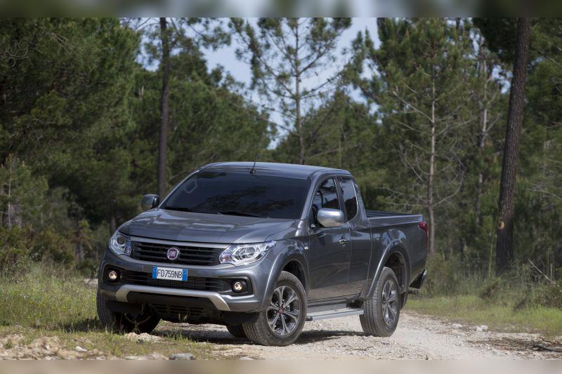 2016 Fiat Fullback Extended Cab cover