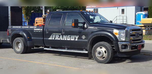 2011 Ford F-450 Super Duty III Crew Cab Long box cover