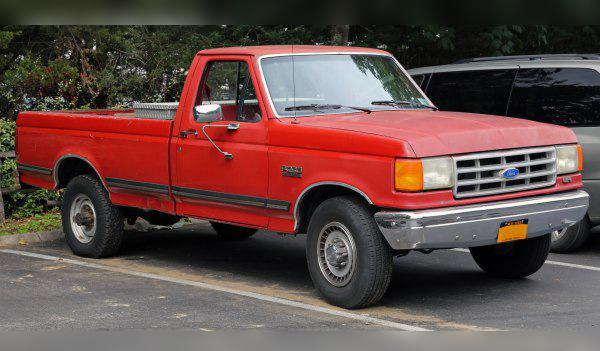 1986 Ford F-Series F-250 VIII Regular Cab cover