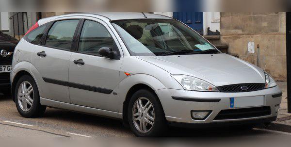 1999 Ford Focus Hatchback I cover