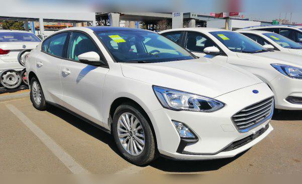 2018 Ford Focus IV Sedan cover