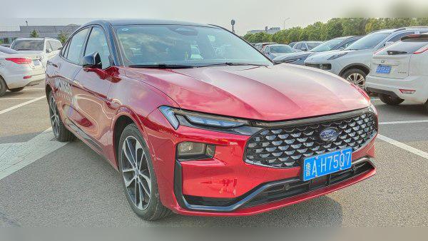 2022 Ford Mondeo V Sedan cover