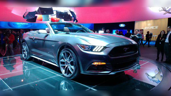 2015 Ford Mustang Convertible VI cover