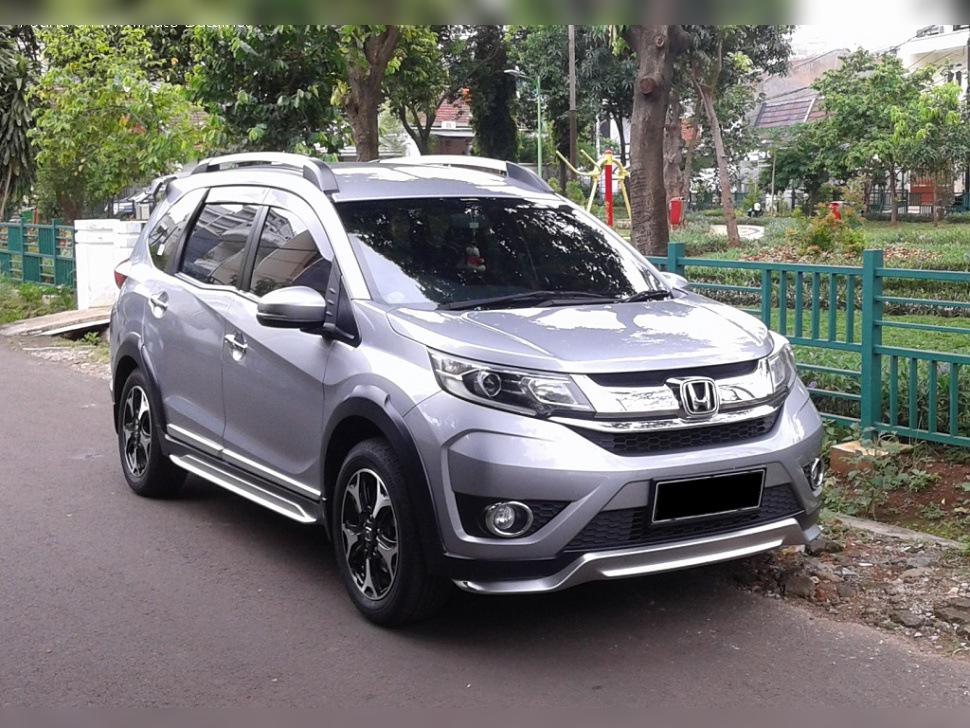 2015 Honda BR-V I cover