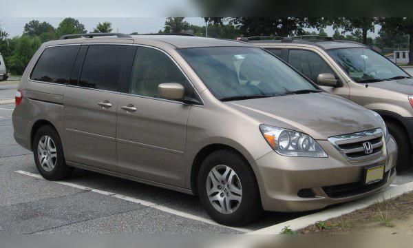 2004 Honda Odyssey III cover