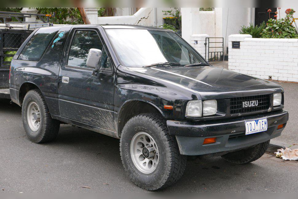1989 Isuzu Mu cover