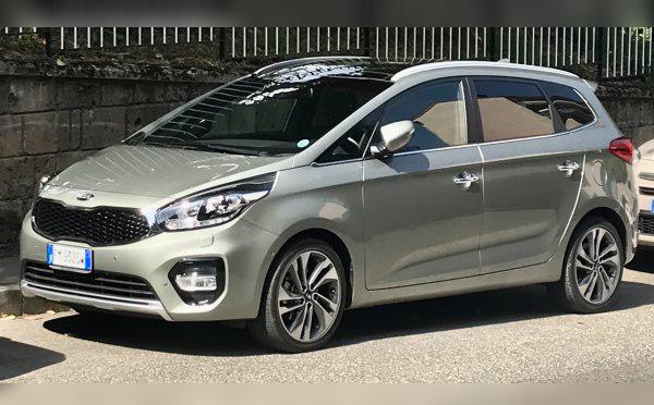 2016 Kia Carens III (facelift 2016) cover