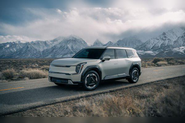 2023 Kia EV9 cover