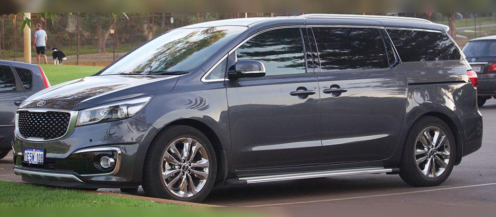 2015 Kia Sedona III cover