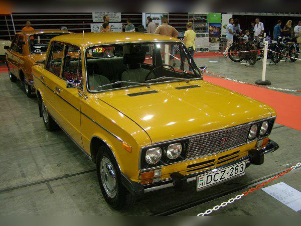 1976 Lada 2106 cover