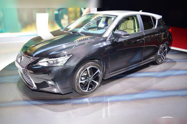 2017 Lexus CT I (facelift 2017) cover