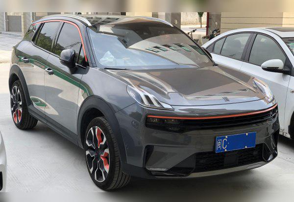 2020 Lynk & Co 06 cover