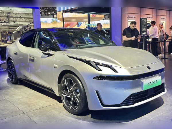 2024 Lynk & Co 07 cover