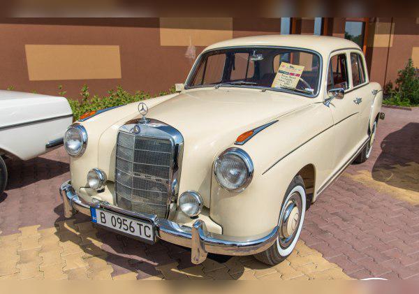 1956 Mercedes-Benz W180 II Sedan cover