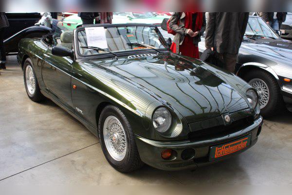 1992 MG MGR V8 cover