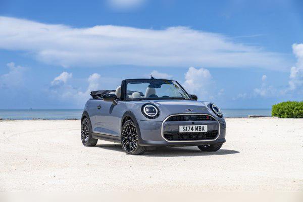 2024 Mini Convertible (F67) cover