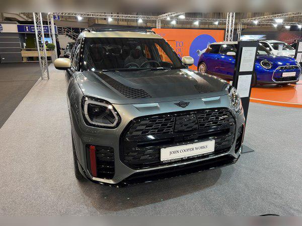 2023 Mini Countryman (U25) cover