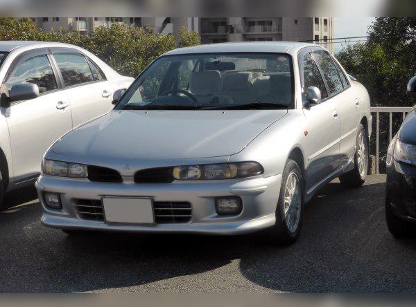 1992 Mitsubishi Galant VII cover