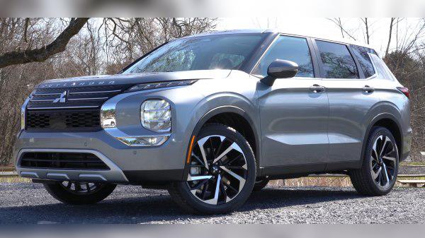 2021 Mitsubishi Outlander IV cover