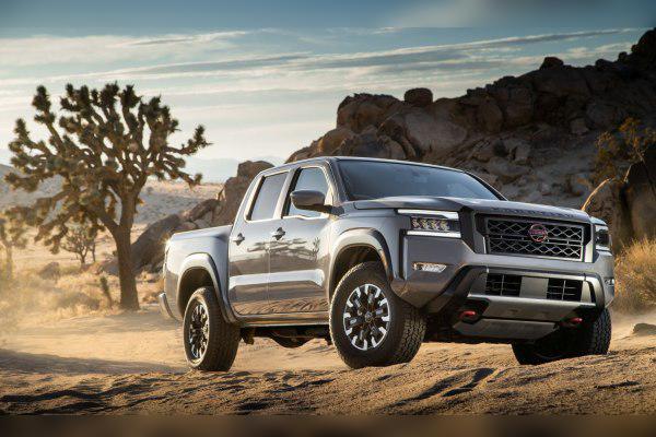 2021 Nissan Frontier III Crew Cab cover