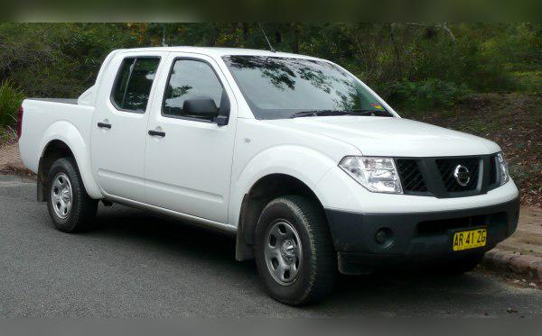 2005 Nissan Navara III (D40) cover