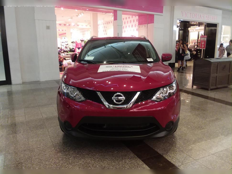 2017 Nissan Rogue Sport cover
