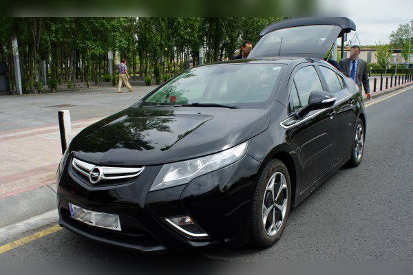 2012 Opel Ampera cover