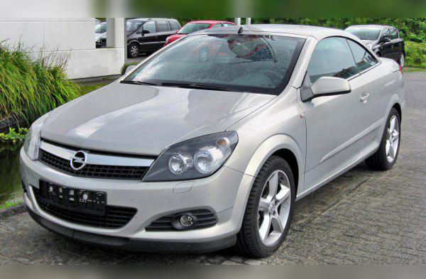 2006 Opel Astra H TwinTop cover