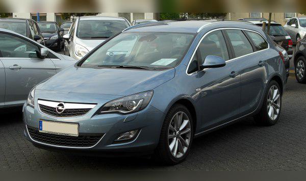 2010 Opel Astra J Sports Tourer cover