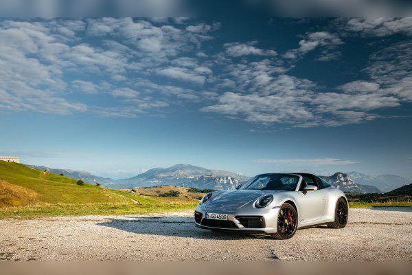 2020 Porsche 911 Targa (992) cover