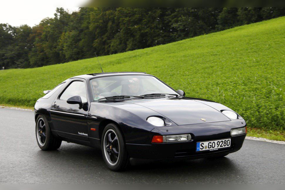 1977 Porsche 928 cover