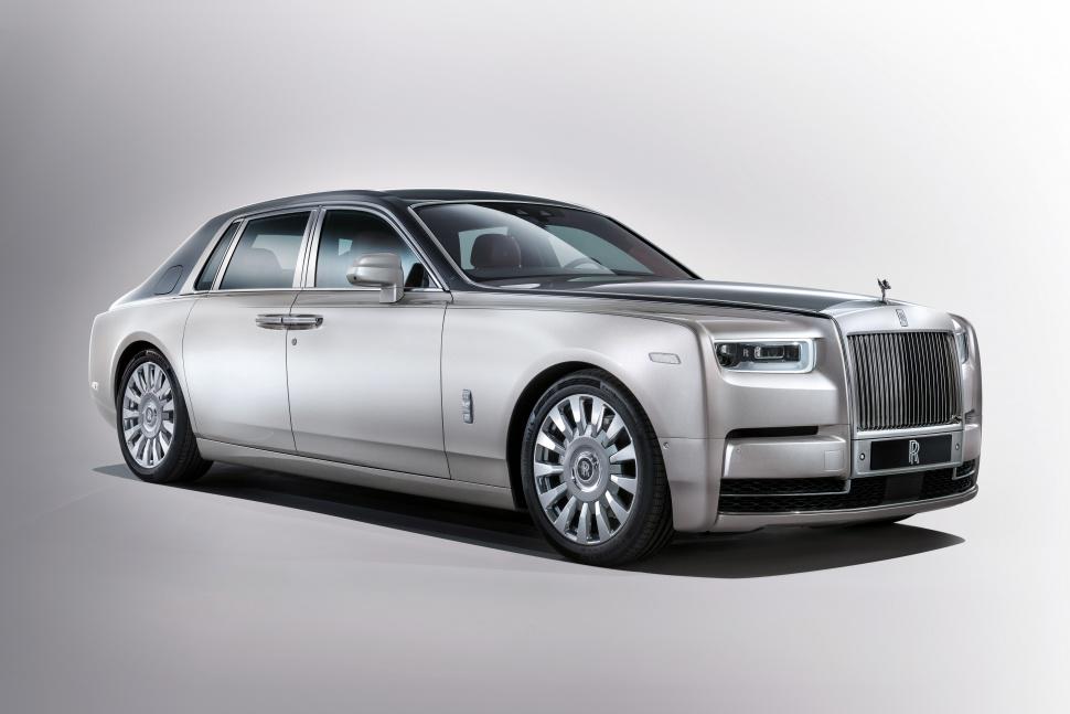 2017 Rolls-Royce Phantom VIII cover