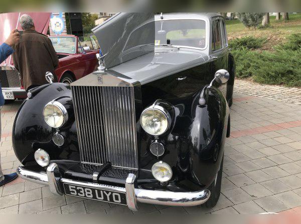 1951 Rolls-Royce Silver Dawn cover