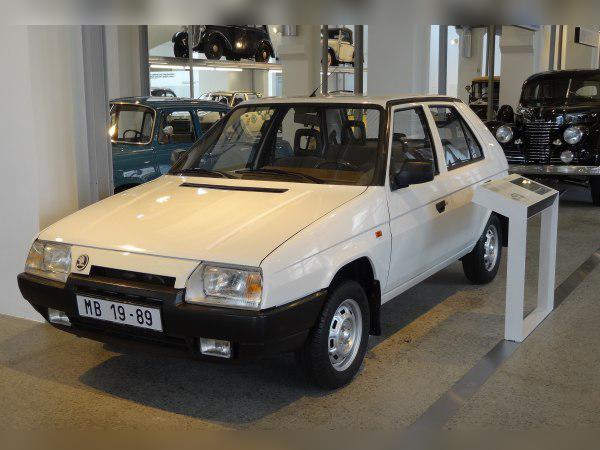 1989 Skoda Favorit (781) cover