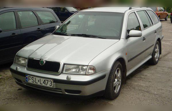 1996 Skoda Octavia I Combi Tour cover