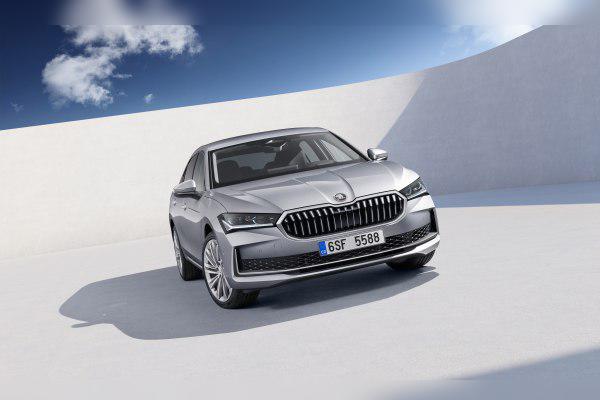 2024 Skoda Superb IV cover